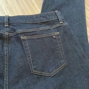 Tommy Hilfiger dark wash jeans women’s 16 Flare
